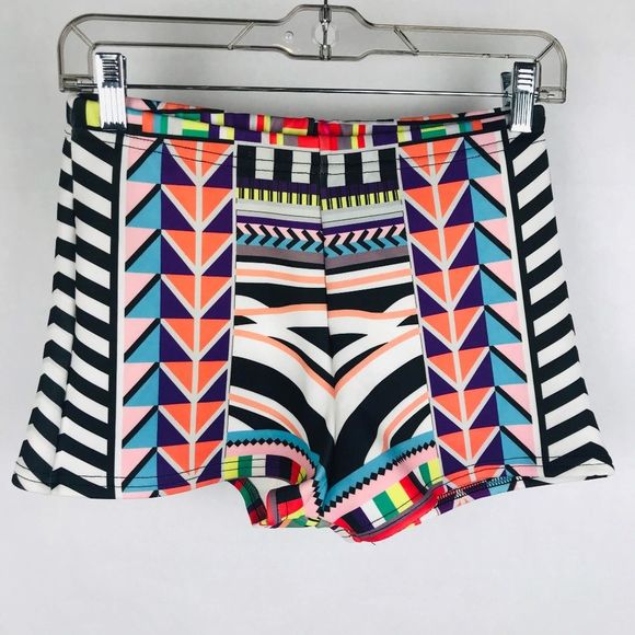 Boohoo Pants - Boohoo Geometric High Waist Stretch Kerri Shorts